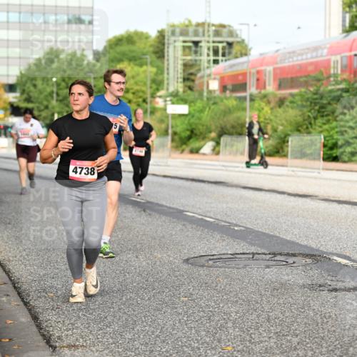 06.09.2026 - CURREX Alsterlauf Dr. Thomas Lammeyer http://msf.ph/oto/10138491 06.09.2026 10:04:52 Laufen 4738, 5 meine-sportfotos.de