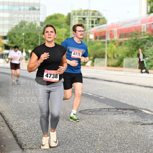 06.09.2026 - CURREX Alsterlauf Dr. Thomas Lammeyer http://msf.ph/oto/10138501 06.09.2026 10:04:53 Laufen 4738, 4115 meine-sportfotos.de