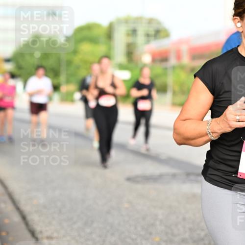 06.09.2026 - CURREX Alsterlauf Dr. Thomas Lammeyer http://msf.ph/oto/10138517 06.09.2026 10:04:54 Laufen 4738 meine-sportfotos.de