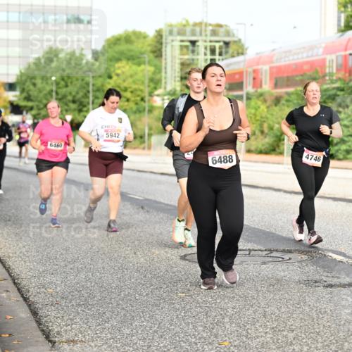 06.09.2026 - CURREX Alsterlauf Dr. Thomas Lammeyer http://msf.ph/oto/10138518 06.09.2026 10:04:56 Laufen 6460, 5942, 6488, 4746 meine-sportfotos.de