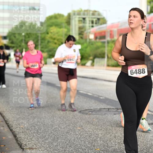 06.09.2026 - CURREX Alsterlauf Dr. Thomas Lammeyer http://msf.ph/oto/10138531 06.09.2026 10:04:57 Laufen 5942, 6488 meine-sportfotos.de