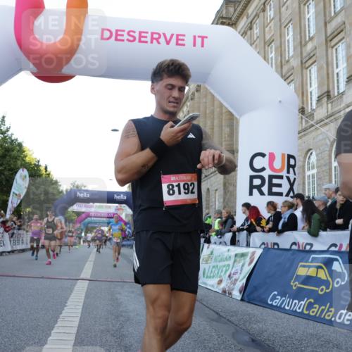 06.09.2026 - CURREX Alsterlauf Yannick Fuchs http://msf.ph/oto/10138554 06.09.2026 09:45:40 Ziel 2615, 2673, 3149, 3259, 3602, 4141, 4372, 4581, 4982, 5697, 6013, 6401, 6449, 6450, 8192, 8228 meine-sportfotos.de