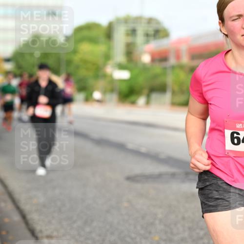 06.09.2026 - CURREX Alsterlauf Dr. Thomas Lammeyer http://msf.ph/oto/10138570 06.09.2026 10:05:01 Laufen 6460 meine-sportfotos.de