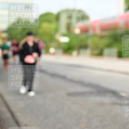 06.09.2026 - CURREX Alsterlauf Dr. Thomas Lammeyer http://msf.ph/oto/10138575 06.09.2026 10:05:01 Laufen  meine-sportfotos.de
