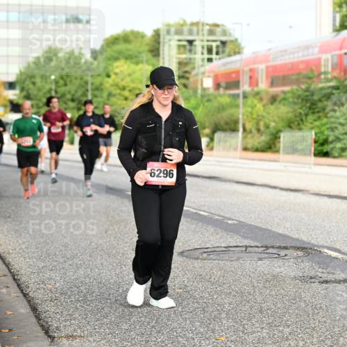 06.09.2026 - CURREX Alsterlauf Dr. Thomas Lammeyer http://msf.ph/oto/10138589 06.09.2026 10:05:02 Laufen 6296 meine-sportfotos.de