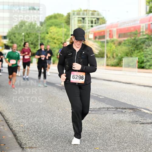 06.09.2026 - CURREX Alsterlauf Dr. Thomas Lammeyer http://msf.ph/oto/10138593 06.09.2026 10:05:03 Laufen 6296 meine-sportfotos.de