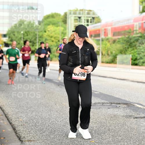 06.09.2026 - CURREX Alsterlauf Dr. Thomas Lammeyer http://msf.ph/oto/10138594 06.09.2026 10:05:03 Laufen 0296 meine-sportfotos.de