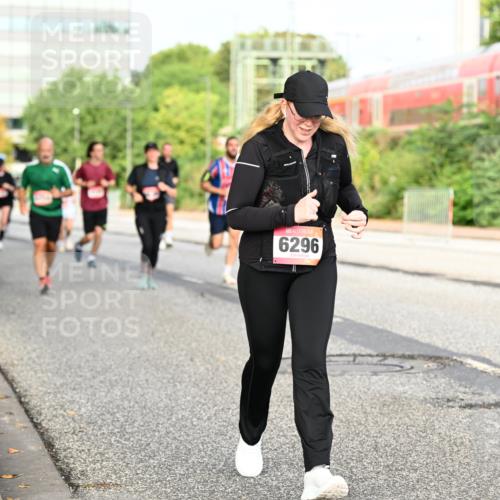 06.09.2026 - CURREX Alsterlauf Dr. Thomas Lammeyer http://msf.ph/oto/10138595 06.09.2026 10:05:03 Laufen 6296 meine-sportfotos.de