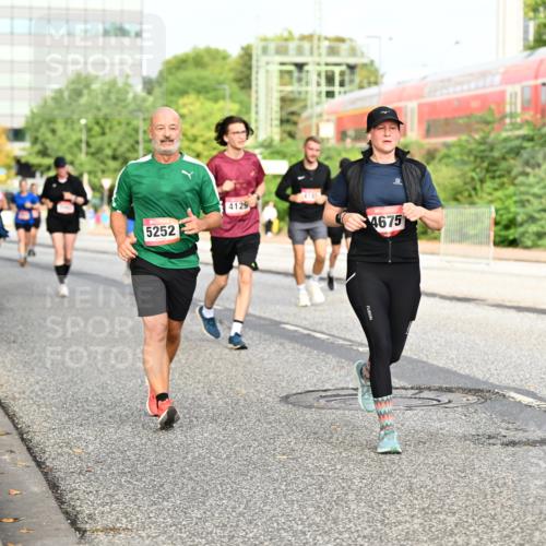 06.09.2026 - CURREX Alsterlauf Dr. Thomas Lammeyer http://msf.ph/oto/10138635 06.09.2026 10:05:07 Laufen 5252, 4129, 4675 meine-sportfotos.de