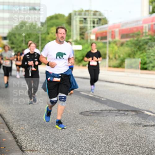 06.09.2026 - CURREX Alsterlauf Dr. Thomas Lammeyer http://msf.ph/oto/10138711 06.09.2026 10:05:14 Laufen  meine-sportfotos.de