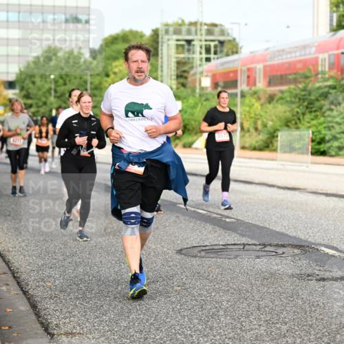06.09.2026 - CURREX Alsterlauf Dr. Thomas Lammeyer http://msf.ph/oto/10138715 06.09.2026 10:05:14 Laufen 3573 meine-sportfotos.de
