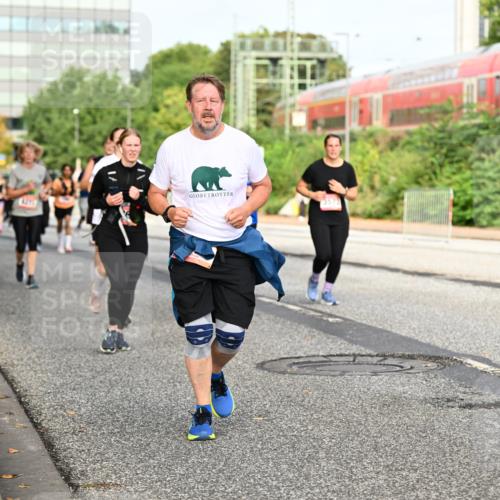 06.09.2026 - CURREX Alsterlauf Dr. Thomas Lammeyer http://msf.ph/oto/10138716 06.09.2026 10:05:14 Laufen 3573 meine-sportfotos.de