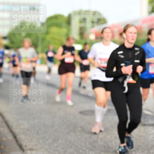 06.09.2026 - CURREX Alsterlauf Dr. Thomas Lammeyer http://msf.ph/oto/10138740 06.09.2026 10:05:17 Laufen  meine-sportfotos.de