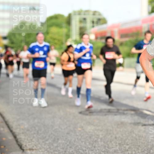 06.09.2026 - CURREX Alsterlauf Dr. Thomas Lammeyer http://msf.ph/oto/10138785 06.09.2026 10:05:21 Laufen 82 meine-sportfotos.de