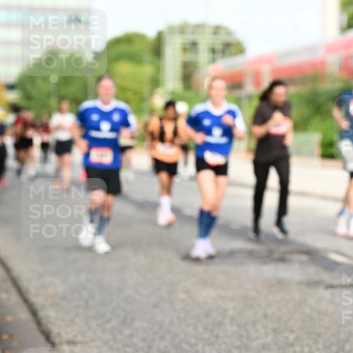 06.09.2026 - CURREX Alsterlauf Dr. Thomas Lammeyer http://msf.ph/oto/10138787 06.09.2026 10:05:21 Laufen  meine-sportfotos.de