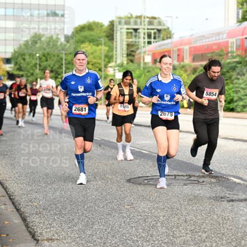 06.09.2026 - CURREX Alsterlauf Dr. Thomas Lammeyer http://msf.ph/oto/10138790 06.09.2026 10:05:21 Laufen 2681, 4986, 2679, 5854, 5188, 0 meine-sportfotos.de