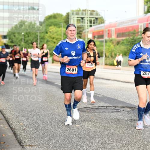06.09.2026 - CURREX Alsterlauf Dr. Thomas Lammeyer http://msf.ph/oto/10138799 06.09.2026 10:05:22 Laufen 2681, 4986, 2679, 5854 meine-sportfotos.de