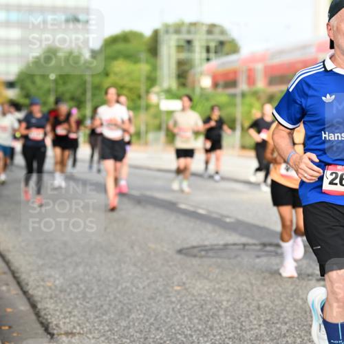 06.09.2026 - CURREX Alsterlauf Dr. Thomas Lammeyer http://msf.ph/oto/10138815 06.09.2026 10:05:24 Laufen 2681 meine-sportfotos.de