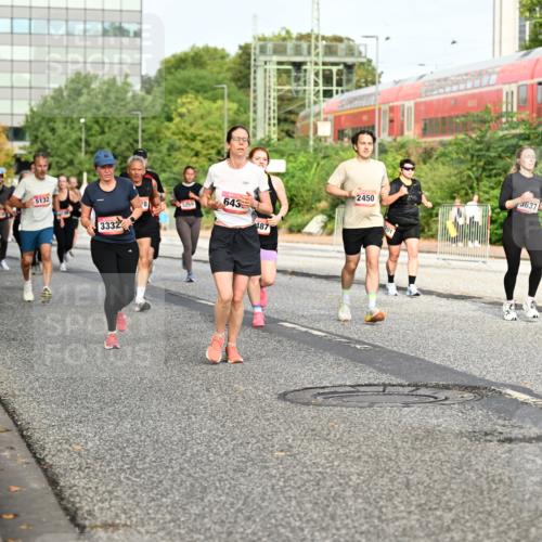 06.09.2026 - CURREX Alsterlauf Dr. Thomas Lammeyer http://msf.ph/oto/10138827 06.09.2026 10:05:25 Laufen 5132, 3332, 5259, 643, 487, 2450, 3637 meine-sportfotos.de