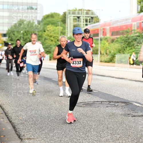 06.09.2026 - CURREX Alsterlauf Dr. Thomas Lammeyer http://msf.ph/oto/10138854 06.09.2026 10:05:27 Laufen 5132, 3332, 2487, 2201 meine-sportfotos.de