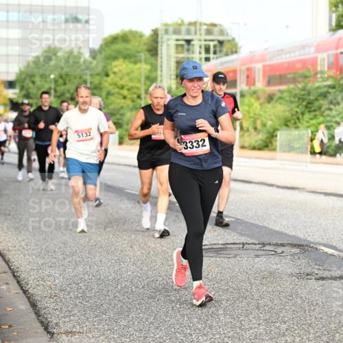 06.09.2026 - CURREX Alsterlauf Dr. Thomas Lammeyer http://msf.ph/oto/10138855 06.09.2026 10:05:28 Laufen 5132, 3332, 2487, 201 meine-sportfotos.de