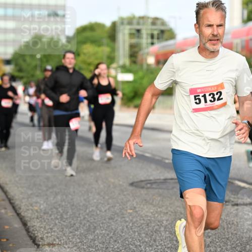 06.09.2026 - CURREX Alsterlauf Dr. Thomas Lammeyer http://msf.ph/oto/10138881 06.09.2026 10:05:31 Laufen 5132, 9440 meine-sportfotos.de