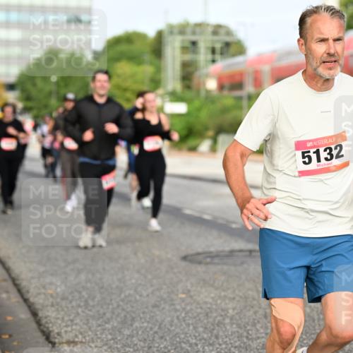 06.09.2026 - CURREX Alsterlauf Dr. Thomas Lammeyer http://msf.ph/oto/10138882 06.09.2026 10:05:31 Laufen 5132 meine-sportfotos.de
