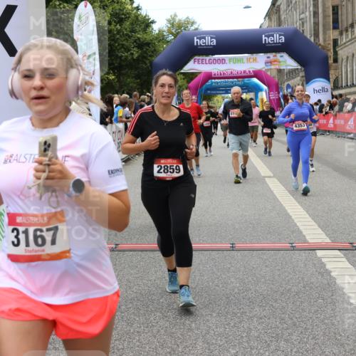06.09.2026 - CURREX Alsterlauf Strokosch-Dieckow http://msf.ph/oto/10138892 06.09.2026 10:16:47 Ziel 2328, 2454, 2578, 2859, 3167, 3169, 3290, 3330, 3633, 3645, 4123, 4220, 4353, 4613, 5307, 5308, 5672, 5859, 8102 meine-sportfotos.de