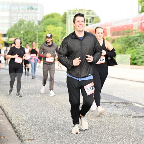 06.09.2026 - CURREX Alsterlauf Dr. Thomas Lammeyer http://msf.ph/oto/10138897 06.09.2026 10:05:32 Laufen 5835, 5836, 26, 512 meine-sportfotos.de