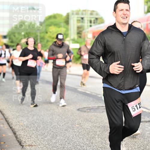 06.09.2026 - CURREX Alsterlauf Dr. Thomas Lammeyer http://msf.ph/oto/10138906 06.09.2026 10:05:33 Laufen 512, 11 meine-sportfotos.de