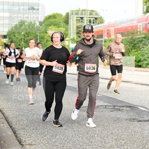 06.09.2026 - CURREX Alsterlauf Dr. Thomas Lammeyer http://msf.ph/oto/10138918 06.09.2026 10:05:35 Laufen 5758, 5836, 5835, 5084 meine-sportfotos.de
