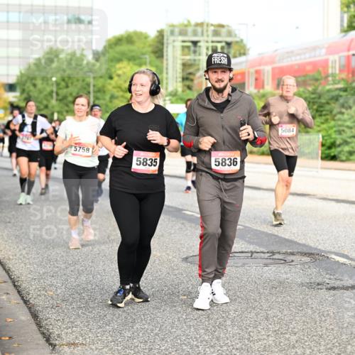 06.09.2026 - CURREX Alsterlauf Dr. Thomas Lammeyer http://msf.ph/oto/10138920 06.09.2026 10:05:35 Laufen 5758, 5835, 5836, 5084 meine-sportfotos.de