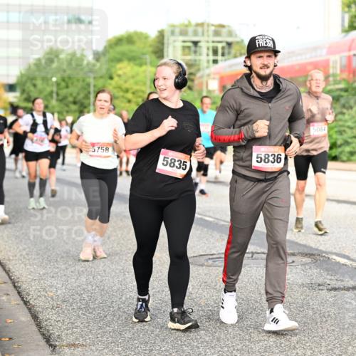 06.09.2026 - CURREX Alsterlauf Dr. Thomas Lammeyer http://msf.ph/oto/10138924 06.09.2026 10:05:35 Laufen 5758, 5835, 5836, 5084 meine-sportfotos.de