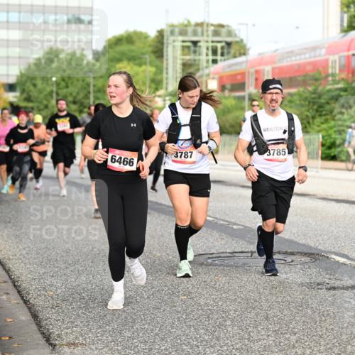 06.09.2026 - CURREX Alsterlauf Dr. Thomas Lammeyer http://msf.ph/oto/10138955 06.09.2026 10:05:39 Laufen 6466, 3787, 3785 meine-sportfotos.de