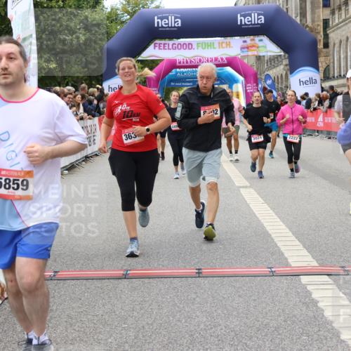 06.09.2026 - CURREX Alsterlauf Strokosch-Dieckow http://msf.ph/oto/10138982 06.09.2026 10:16:49 Ziel 2222, 2328, 2454, 2578, 2859, 3024, 3167, 3169, 3290, 3330, 3633, 3645, 4123, 4220, 4353, 4439, 4440, 4613, 4750, 4756, 5307, 5308, 5859, 6087, 8102 meine-sportfotos.de