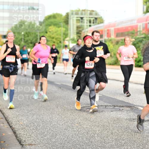 06.09.2026 - CURREX Alsterlauf Dr. Thomas Lammeyer http://msf.ph/oto/10138992 06.09.2026 10:05:42 Laufen 2707, 5241, 242, 6278 meine-sportfotos.de