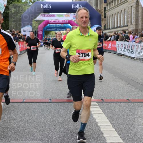 06.09.2026 - CURREX Alsterlauf Strokosch-Dieckow http://msf.ph/oto/10139029 06.09.2026 10:15:17 Ziel 2621, 2737, 2794, 2871, 2938, 3023, 3027, 3302, 3454, 3627, 4640, 4645, 5439, 5457, 5630, 5931, 5966, 6408 meine-sportfotos.de