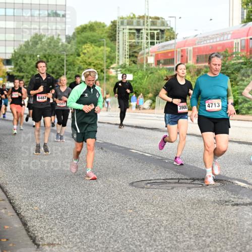 06.09.2026 - CURREX Alsterlauf Dr. Thomas Lammeyer http://msf.ph/oto/10139057 06.09.2026 10:05:49 Laufen 4784, 6487, 507, 3908, 4713, 6070 meine-sportfotos.de