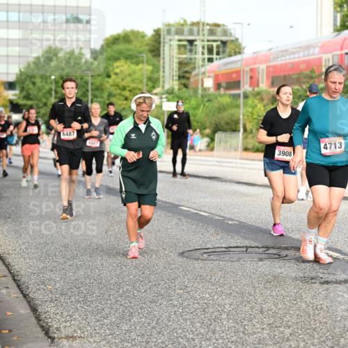 06.09.2026 - CURREX Alsterlauf Dr. Thomas Lammeyer http://msf.ph/oto/10139061 06.09.2026 10:05:50 Laufen 6487, 4507, 3908, 4713, 070 meine-sportfotos.de