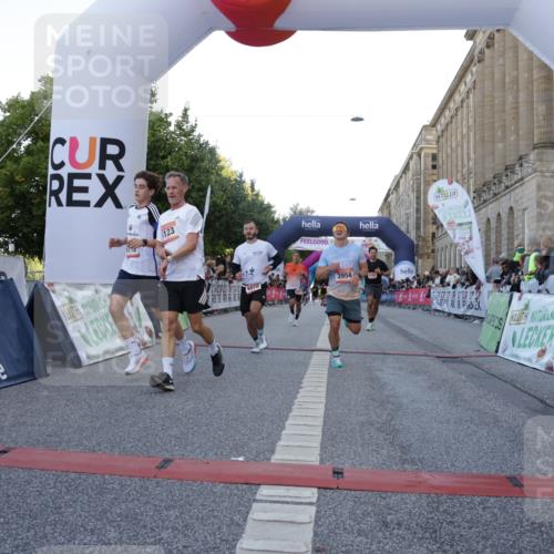 06.09.2026 - CURREX Alsterlauf Yannick Fuchs http://msf.ph/oto/10139082 06.09.2026 09:45:51 Ziel 2054, 3956, 4341, 4372, 4828, 4982, 5123, 6072, 6113, 6186, 8193, 8228 meine-sportfotos.de
