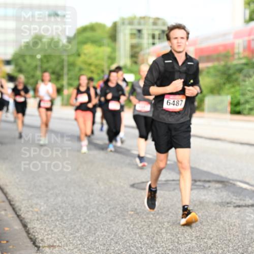 06.09.2026 - CURREX Alsterlauf Dr. Thomas Lammeyer http://msf.ph/oto/10139087 06.09.2026 10:05:52 Laufen 6487 meine-sportfotos.de