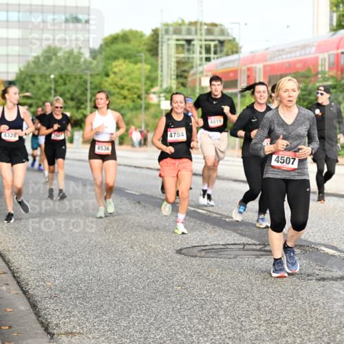 06.09.2026 - CURREX Alsterlauf Dr. Thomas Lammeyer http://msf.ph/oto/10139102 06.09.2026 10:05:54 Laufen 4328, 2447, 4536, 4784, 4815, 4507 meine-sportfotos.de