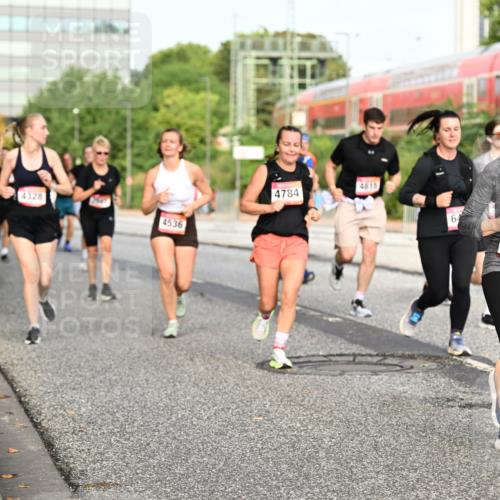 06.09.2026 - CURREX Alsterlauf Dr. Thomas Lammeyer http://msf.ph/oto/10139109 06.09.2026 10:05:55 Laufen 4328, 4536, 4784, 4815, 64, 4507 meine-sportfotos.de