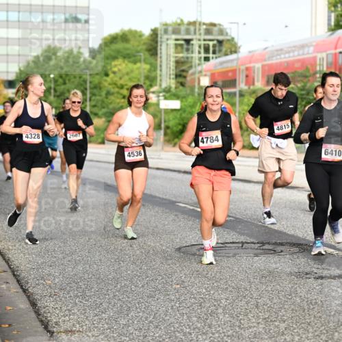 06.09.2026 - CURREX Alsterlauf Dr. Thomas Lammeyer http://msf.ph/oto/10139114 06.09.2026 10:05:55 Laufen 4328, 2607, 4536, 4784, 4815, 6410, 579, 4 meine-sportfotos.de