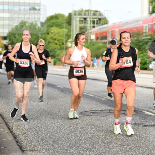 06.09.2026 - CURREX Alsterlauf Dr. Thomas Lammeyer http://msf.ph/oto/10139124 06.09.2026 10:05:56 Laufen 4328, 84, 4536, 4815, 64 meine-sportfotos.de