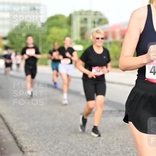 06.09.2026 - CURREX Alsterlauf Dr. Thomas Lammeyer http://msf.ph/oto/10139151 06.09.2026 10:05:59 Laufen 4328 meine-sportfotos.de