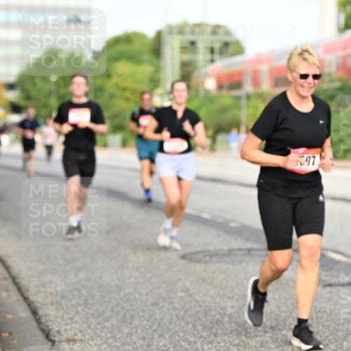 06.09.2026 - CURREX Alsterlauf Dr. Thomas Lammeyer http://msf.ph/oto/10139159 06.09.2026 10:05:59 Laufen 97 meine-sportfotos.de