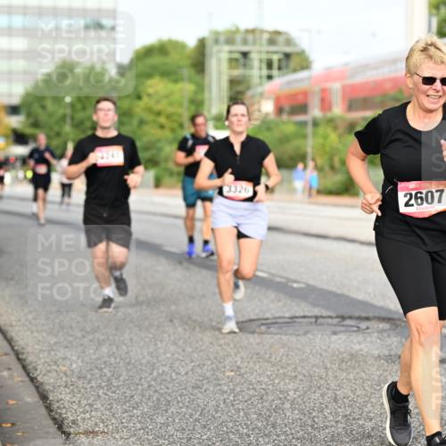 06.09.2026 - CURREX Alsterlauf Dr. Thomas Lammeyer http://msf.ph/oto/10139162 06.09.2026 10:06:00 Laufen 3326, 2607 meine-sportfotos.de