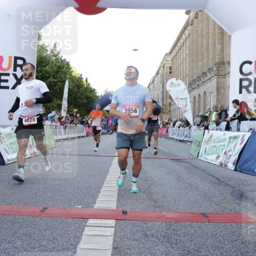 06.09.2026 - CURREX Alsterlauf Yannick Fuchs http://msf.ph/oto/10139171 06.09.2026 09:45:52 Ziel 2054, 3956, 4341, 4721, 4828, 4982, 5123, 6072, 6113, 6186, 8193, 8228 meine-sportfotos.de