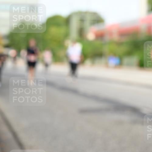 06.09.2026 - CURREX Alsterlauf Dr. Thomas Lammeyer http://msf.ph/oto/10139194 06.09.2026 10:06:03 Laufen  meine-sportfotos.de